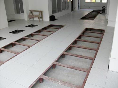 高強(qiáng)度木基防靜電活動(dòng)地板 高強(qiáng)度木基防靜電活動(dòng)地板